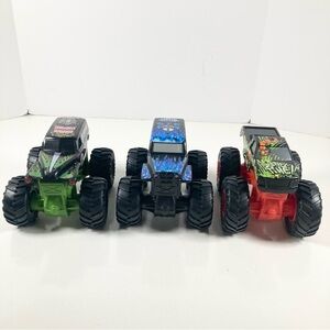 Monster Jam Monster Truck Rev N Go Lot Grave Digger Splatter Time Son-va Digger
